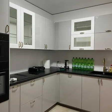 Private With An Amazing Garden View In The Middle Of