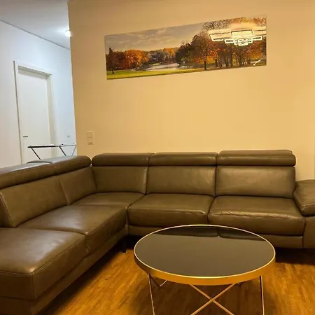 Private With An Amazing Garden View In The Middle Of Gæstehus Frankfurt am Main